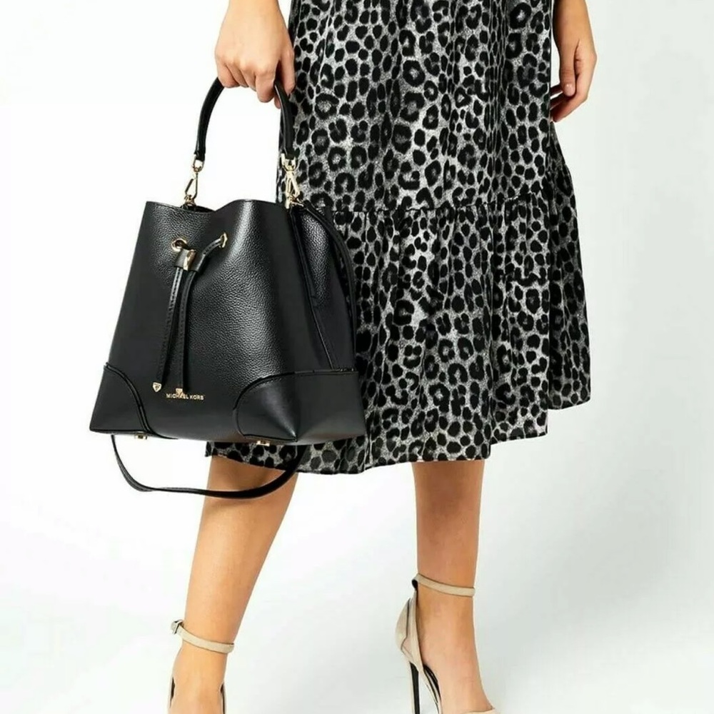 Michael Kors Mercer Bucket Shoulder Bag.